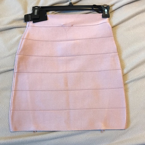 ๐HP๐ NWT Pink Bebe bandage skirt - Picture 2 of 7